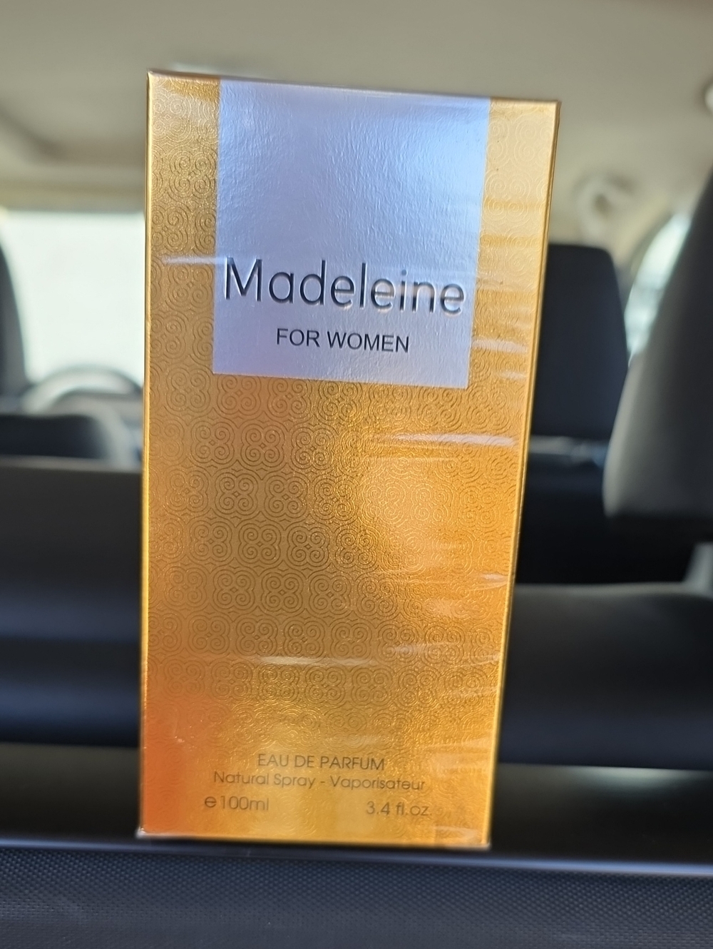 Madeleine for Women Eau de Parfum - Shiny Amber-Gold Box